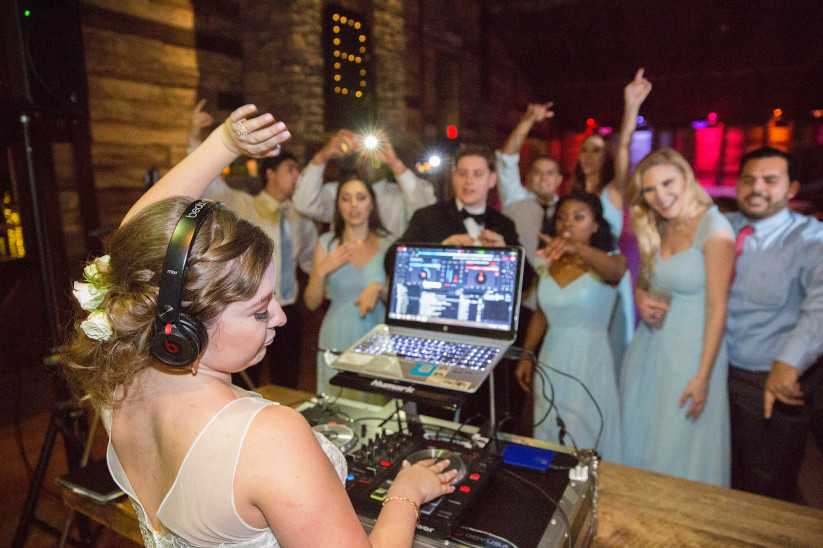 t30_bride-dj-mycelle-levan-photography